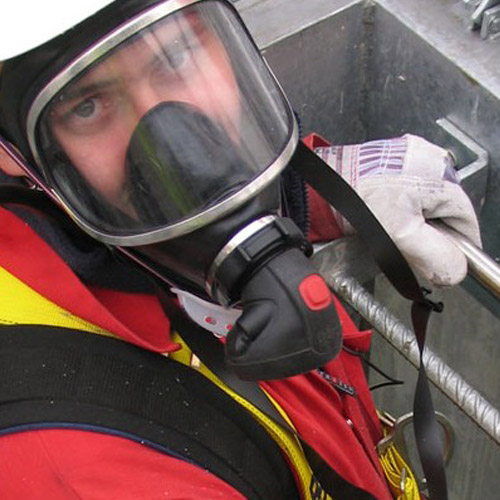 Why Become an Authorised Person (Confined Spaces) AP06?